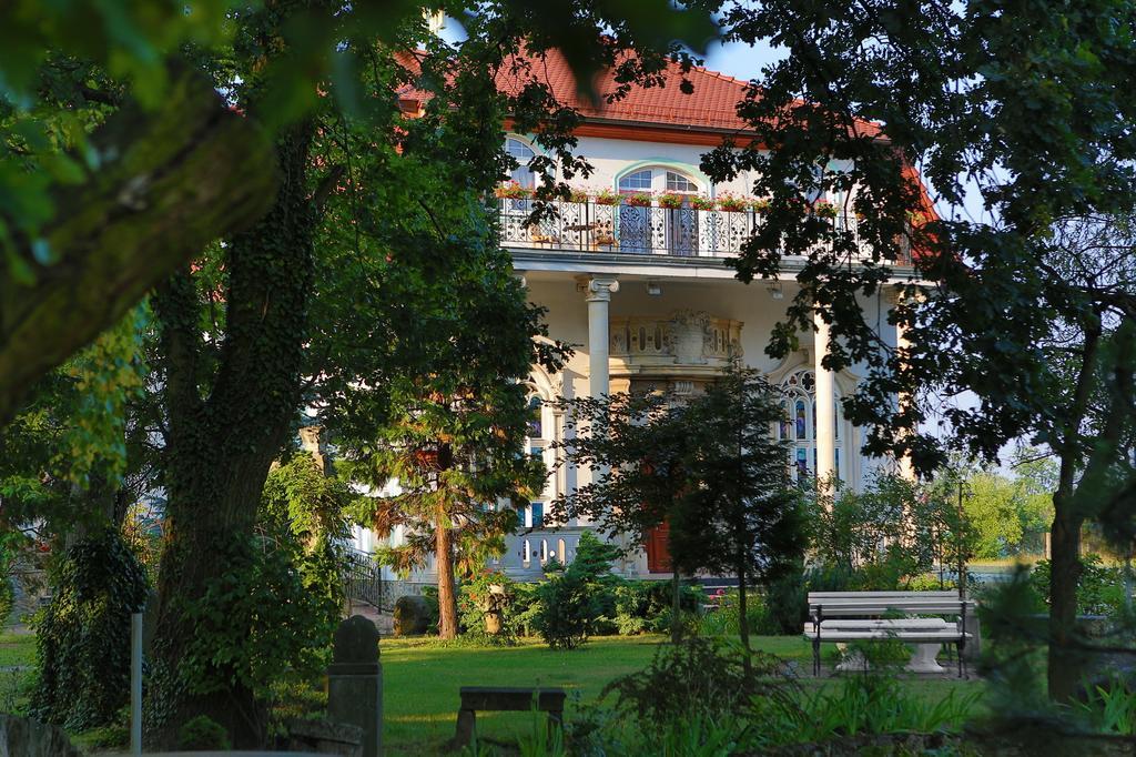 Hotel Garden Boleslawiec  Luaran gambar