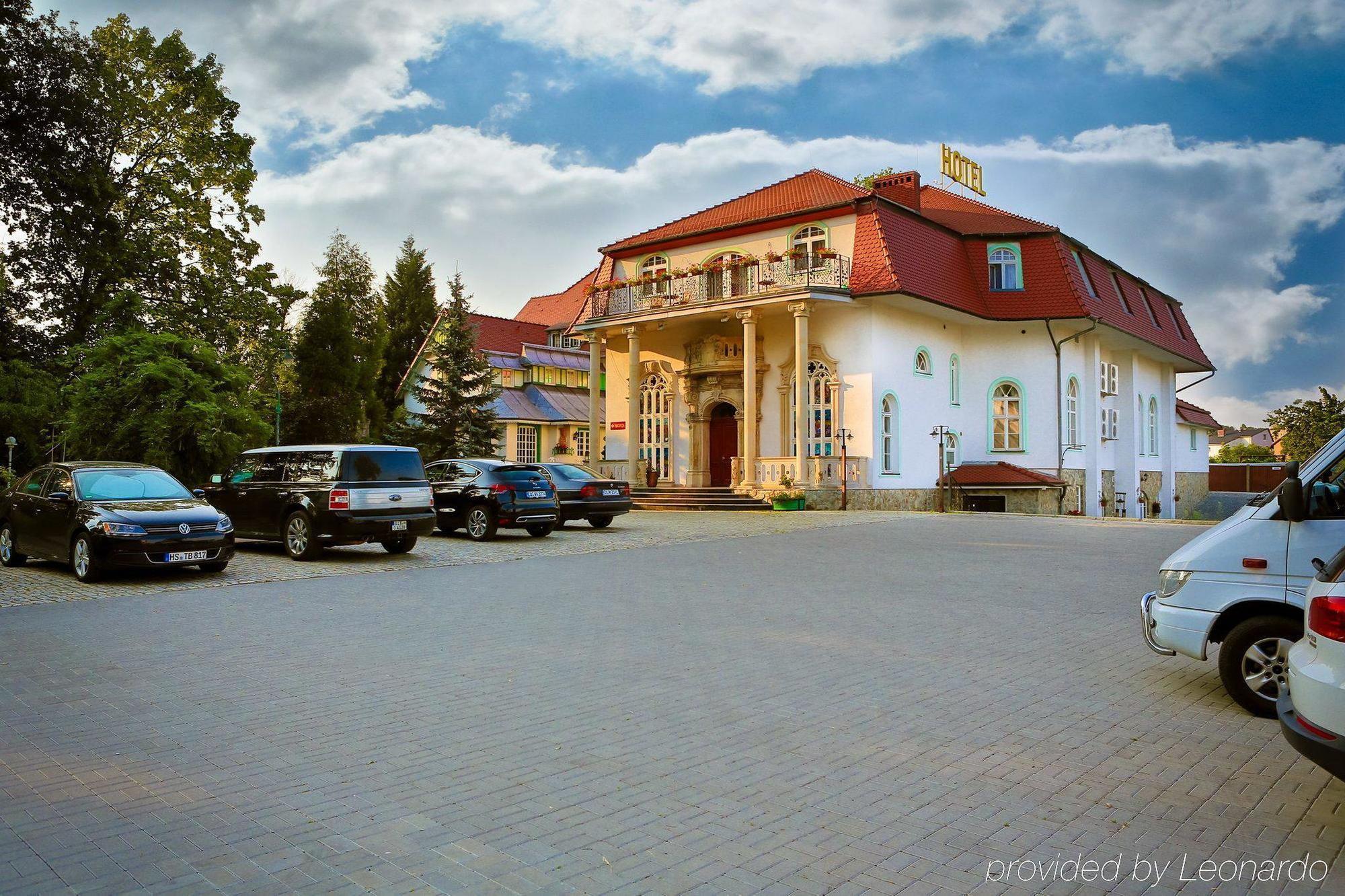 Hotel Garden Boleslawiec  Luaran gambar