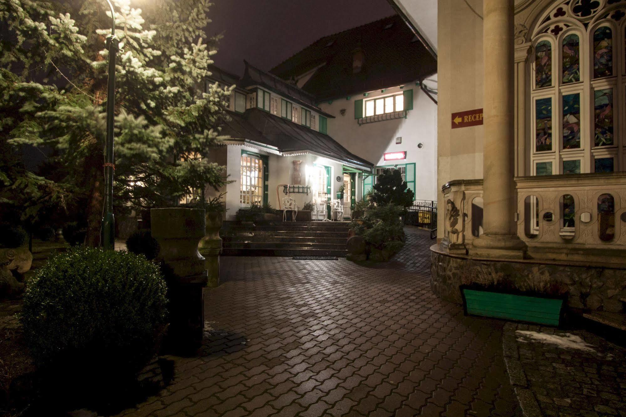 Hotel Garden Boleslawiec  Luaran gambar